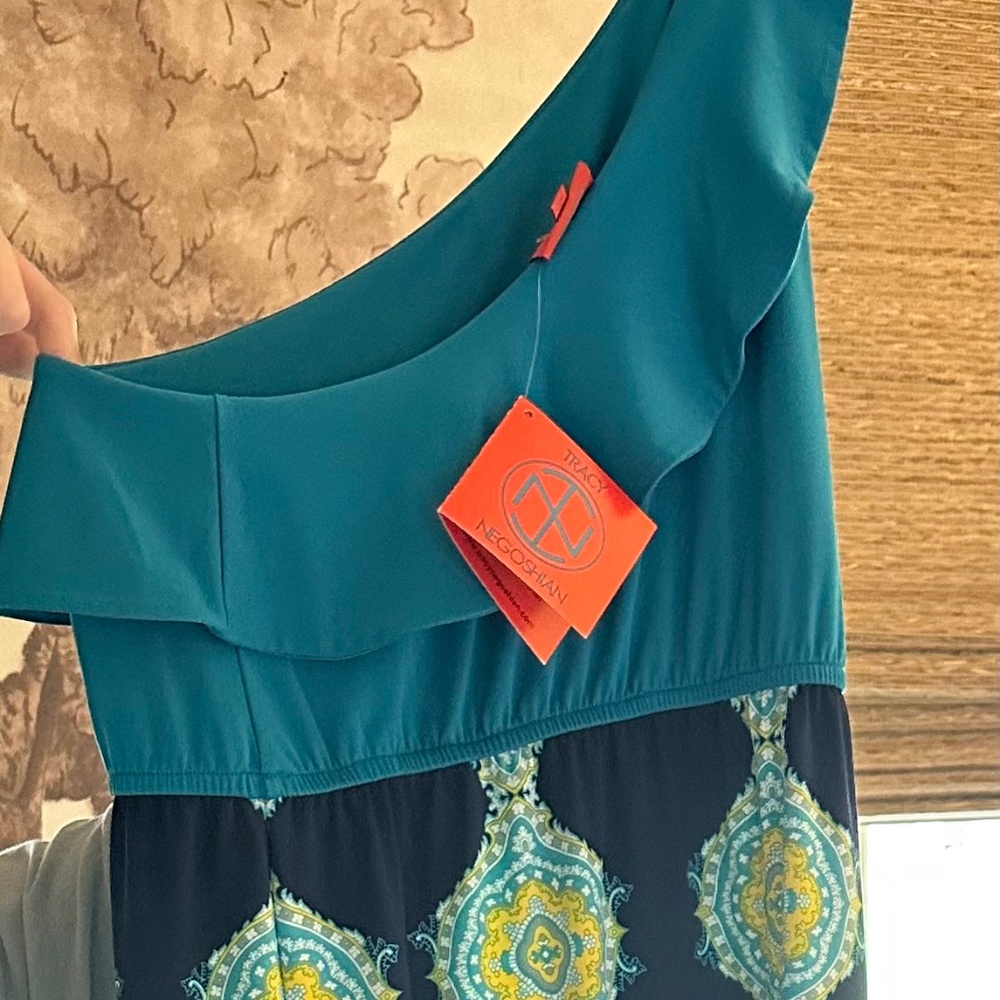 One shoulder dress